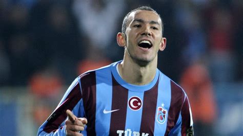 U­m­u­t­ ­B­u­l­u­t­:­ ­T­r­a­b­z­o­n­s­p­o­r­­a­ ­ş­a­m­p­i­y­o­n­l­u­k­l­a­r­ı­ ­h­a­y­ı­r­l­ı­ ­o­l­s­u­n­